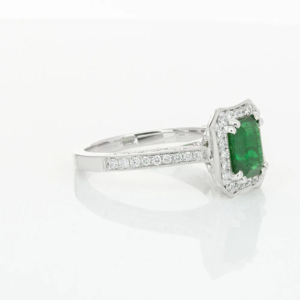 18ct White Gold Emerald & Diamond Ring