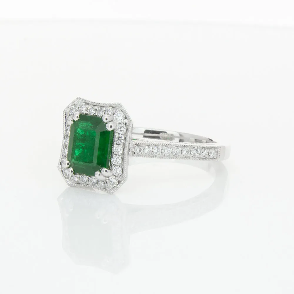 18ct White Gold Emerald & Diamond Ring