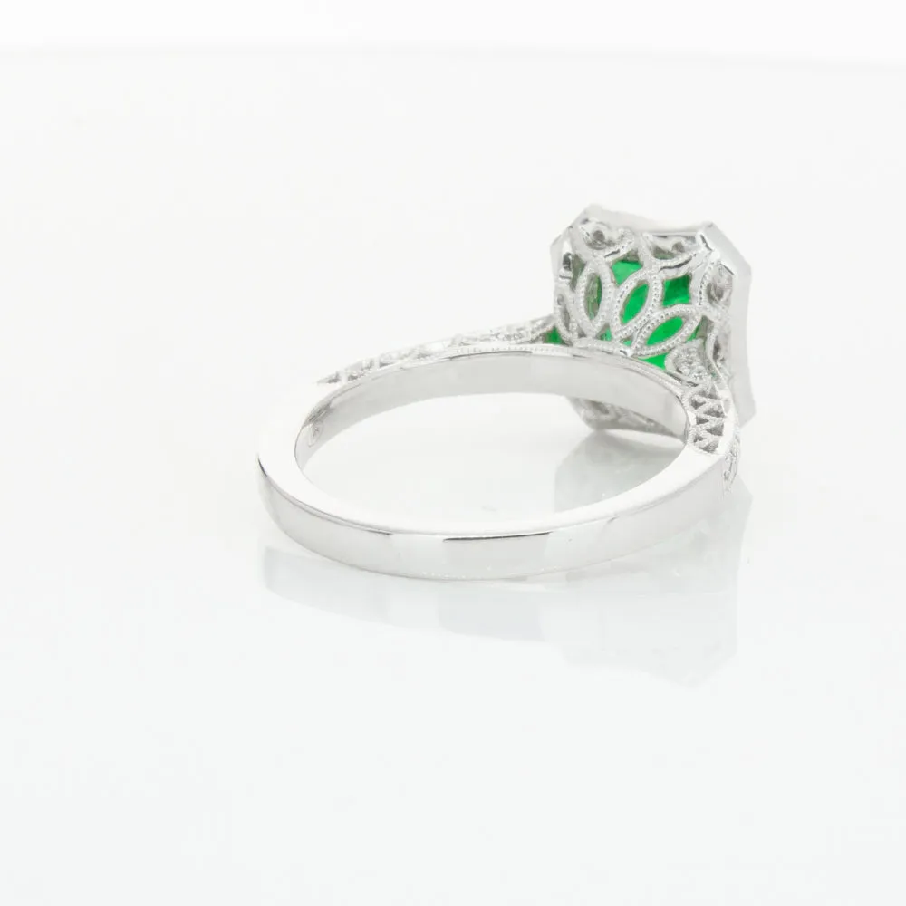 18ct White Gold Emerald & Diamond Ring