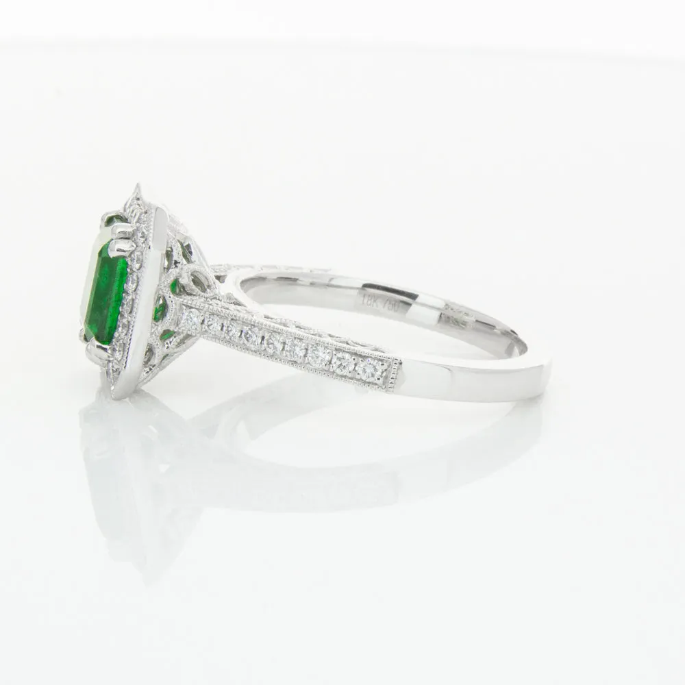 18ct White Gold Emerald & Diamond Ring