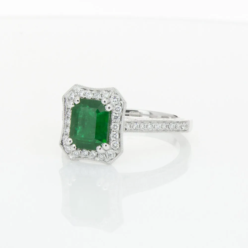 18ct White Gold Emerald & Diamond Ring