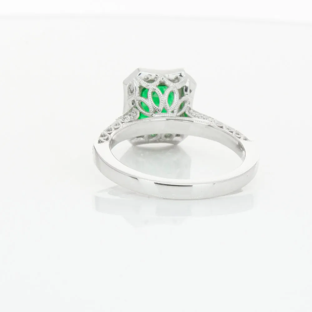 18ct White Gold Emerald & Diamond Ring
