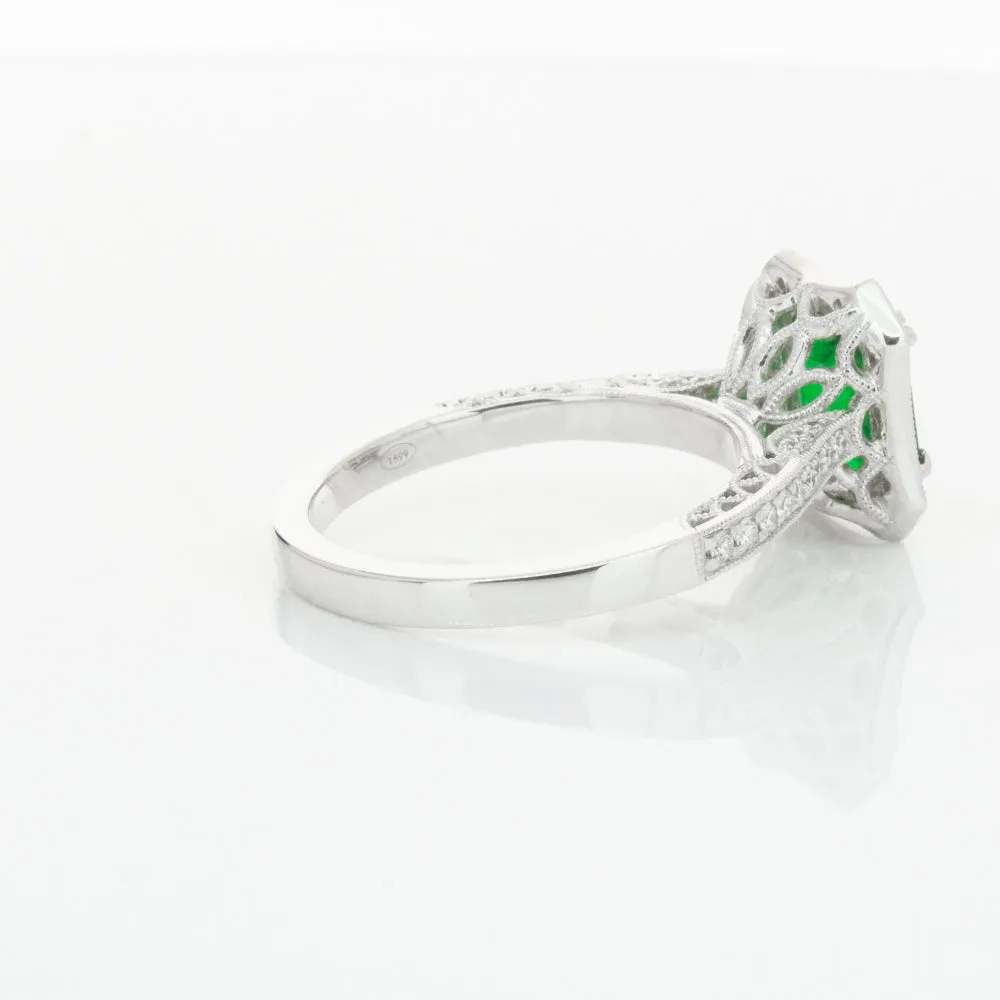 18ct White Gold Emerald & Diamond Ring