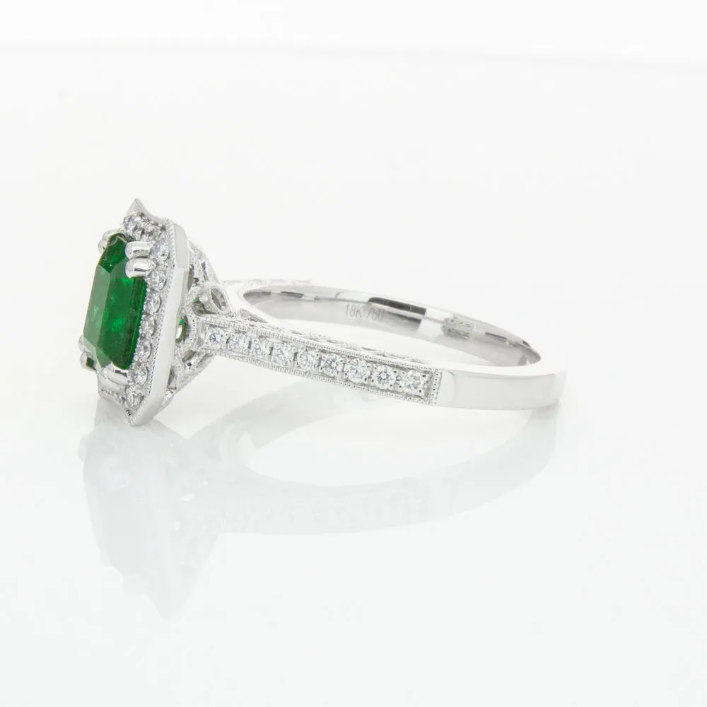 18ct White Gold Emerald & Diamond Ring