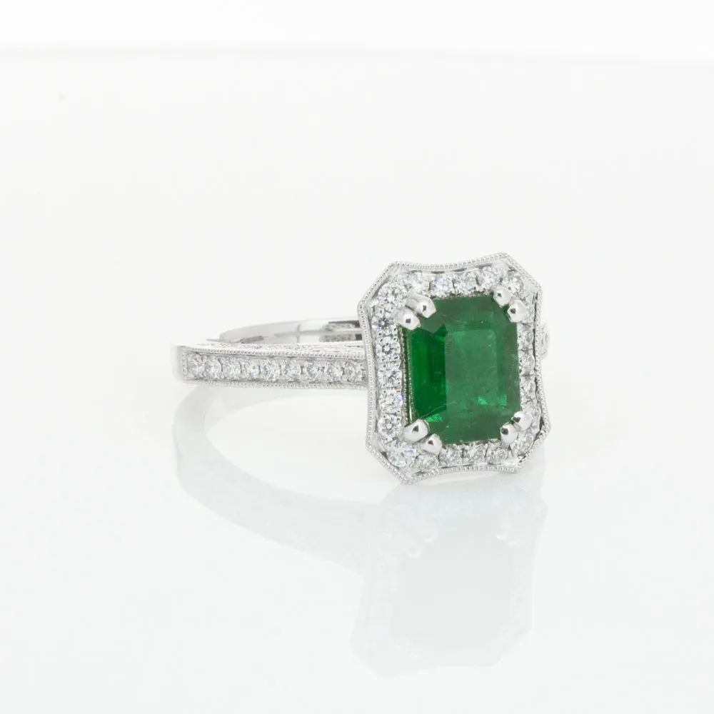 18ct White Gold Emerald & Diamond Ring