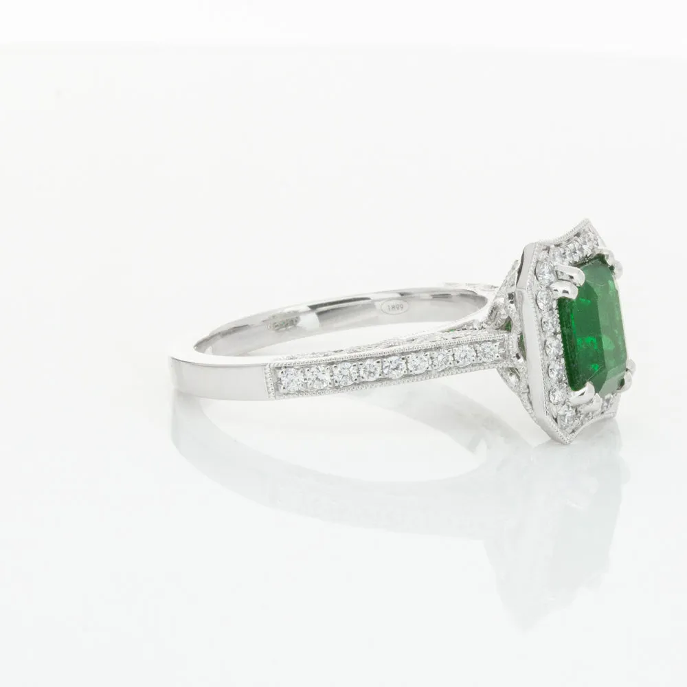18ct White Gold Emerald & Diamond Ring