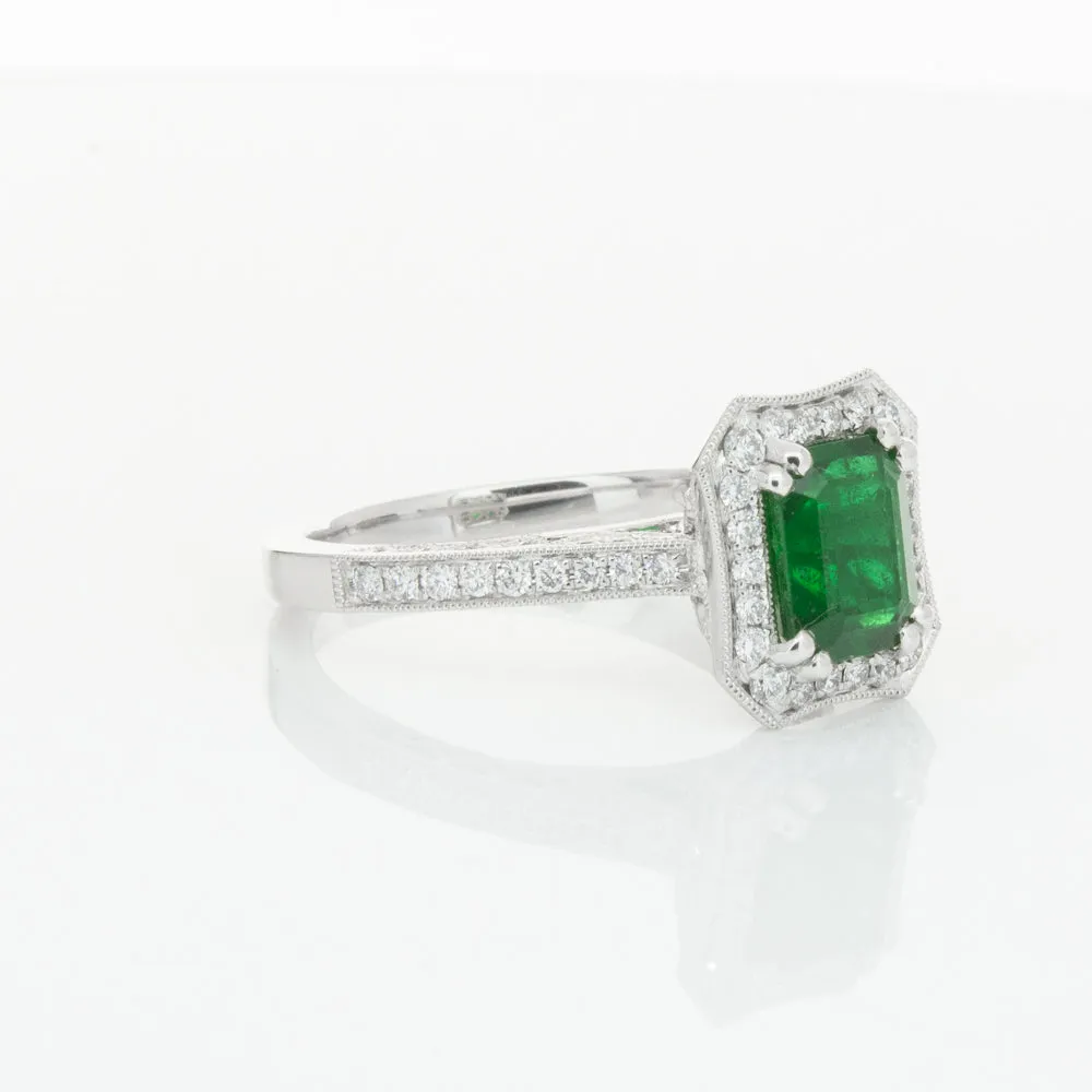 18ct White Gold Emerald & Diamond Ring