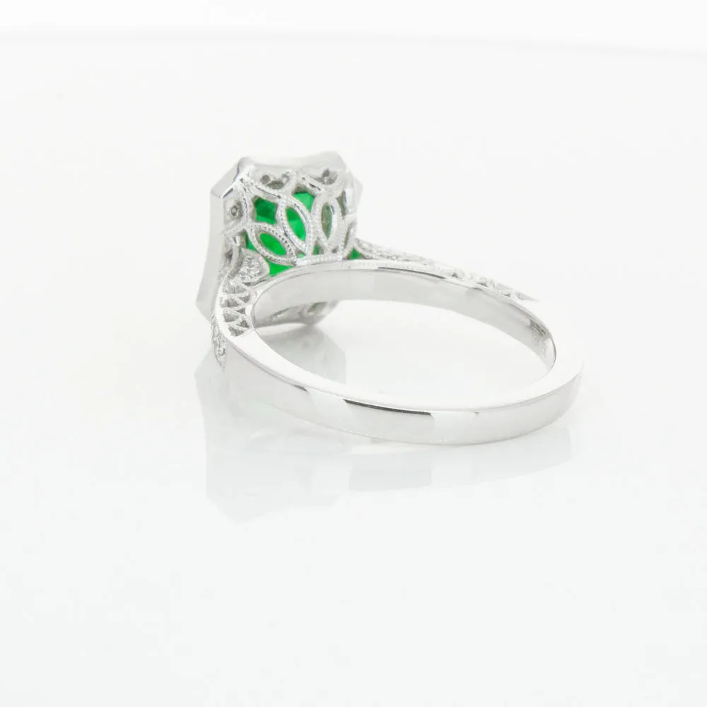 18ct White Gold Emerald & Diamond Ring