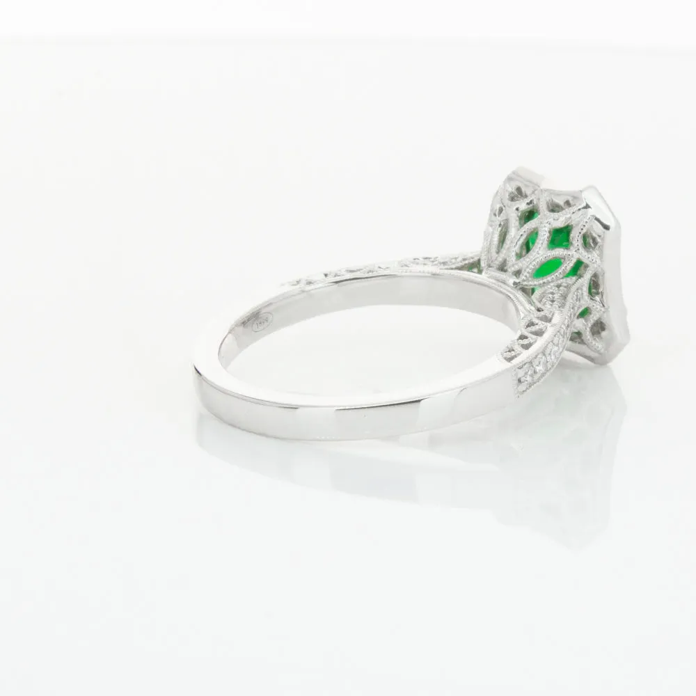18ct White Gold Emerald & Diamond Ring
